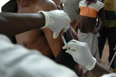 Ebola africa_vaccination2